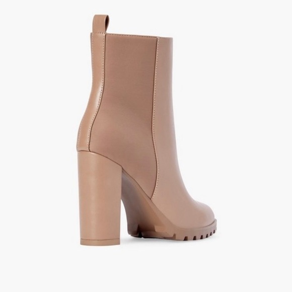 WORN BRIEFLY ONCE JustFab Serena Block Heel Bootie in Taupe - Picture 2 of 5